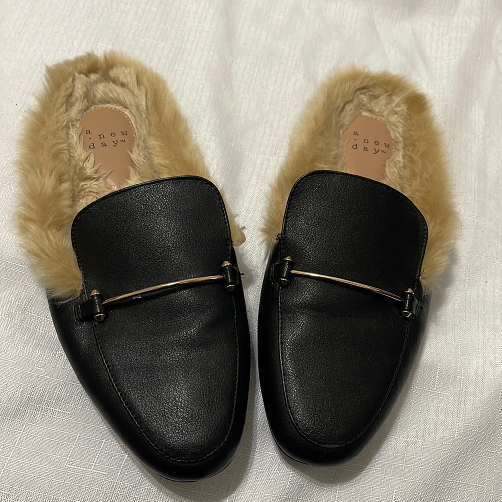 a. New day slip on shoes size 10